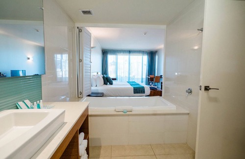 Exmouth Hotel | Mantarays Ningaloo Beach Resort