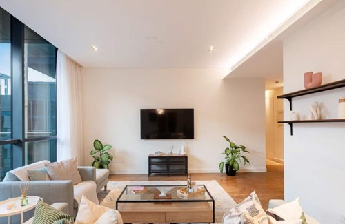 Al Wasl Apartment | Manzil - Sleek 2BR nr Downtown and Dubai Mall