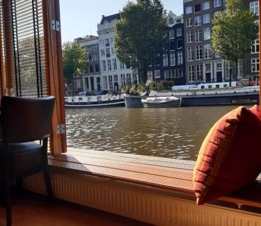 Nieuwmarkt en Lastage Boat Rental | Mar&Mar Houseboat Studio