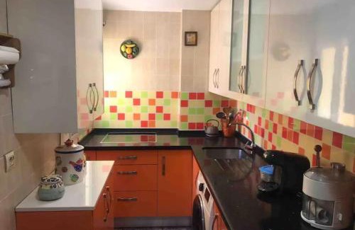 La Linea de la Concepcion Apartment | Mar y Gibraltar: ¡Tu Refugio!