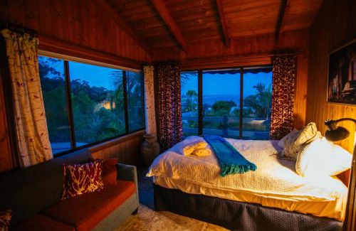 Vincentia House | Marazul Paradise Beach House- Panoramic Ocean Views