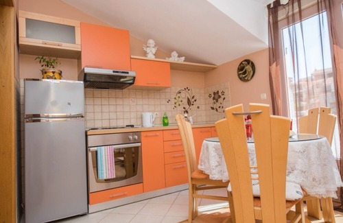 Trogir Apartment | Mare - Near City Center - A2