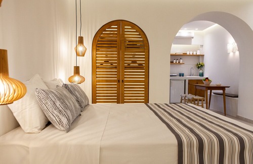 Perivolos Apartment | Margarenia