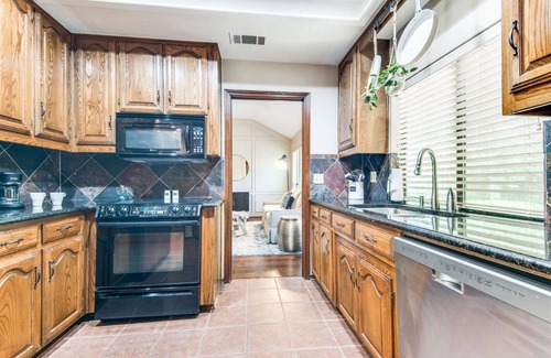 Carrollton House | Maria's Secret Garden