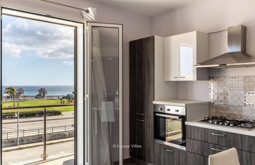 Avola Apartment | Maric in Avola With 2 Bedrooms and 2 Bathrooms