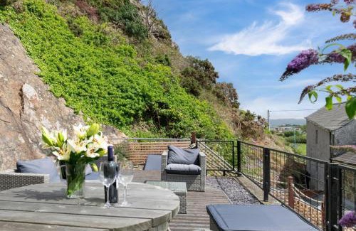 Rhyd-y-clafdy House | Marina Beach Cottage