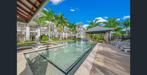 Airlie Beach Apartment | Marina Views at The Boathouse