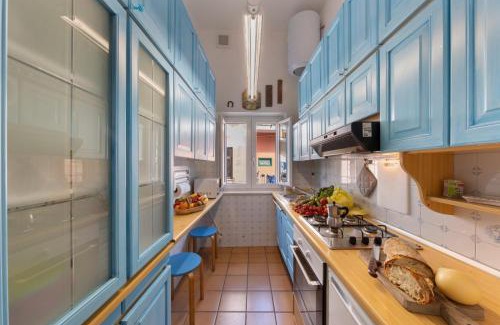 Sorrento Historic Centre Apartment | Marine style home in Sorrento by the sea