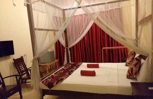 Kudapaduwa House | Marine Tourist Beach Guest House Negombo Beach