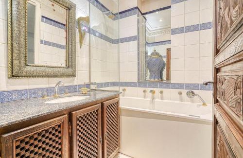 Champs-Elysees Apartment | Marrakech Suite Champs Elysees