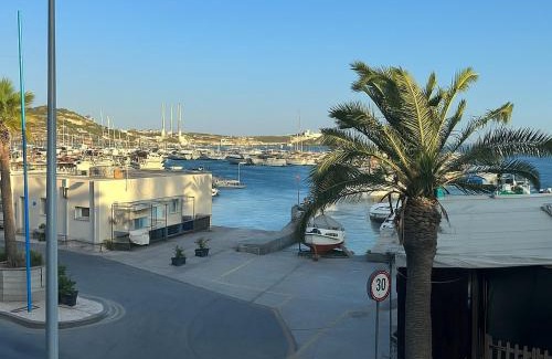 Marsaxlokk Apartment | Marsaxlokk Seafront Harbour View