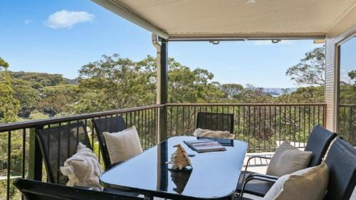 Killcare House | 'Martha Jane's - Bay Views' by HolidayCo