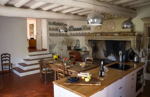 Tarascon House | Mas De Monge