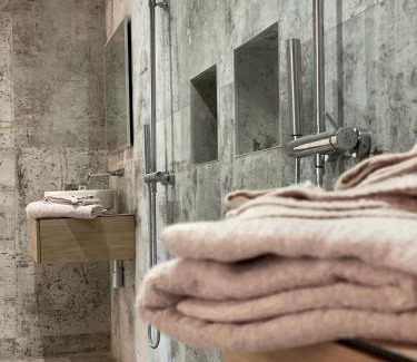 Istres House | Mas Escala Suites & Spa