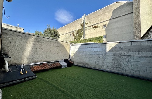 Centre Erlon Apartment | Mascate, Appartement Avec Extérieur en Hyper-centre de Reims