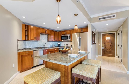 Honokowai Condo | Maui Resort Rentals: Honua Kai Konea 615 - 6th Floor Studio w/ Full Ocean Views!