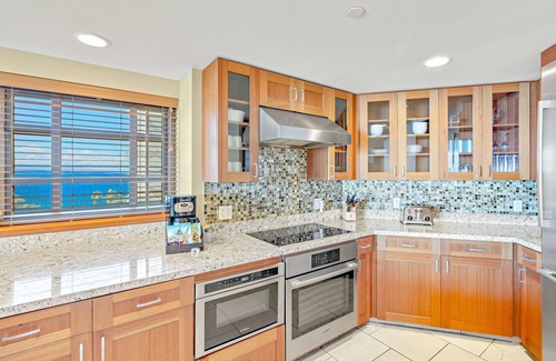 Kaanapali Villa | Maui Resort Rentals: Hyatt Residence Club – 3BR Oceanfront Upper Floor VIlla