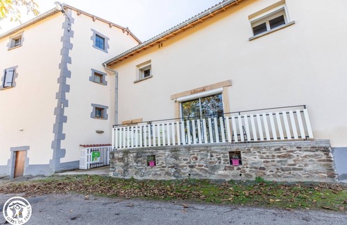 Arlanc House | Mavilije - Arlanc - Gîte
