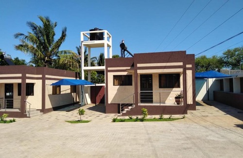 Xai-Xai Apartment | Maximiano Themba Guest House