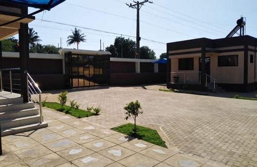 Xai-Xai Apartment | Maximiano Themba Guest House