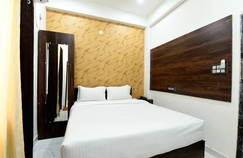 Sarnath Hotel | Maya's Nest