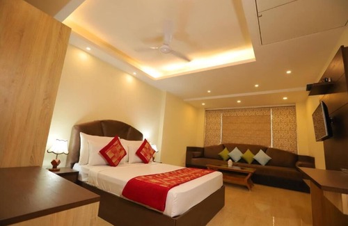 Paharganj Bed & Breakfast | Mayur Assam Hotel