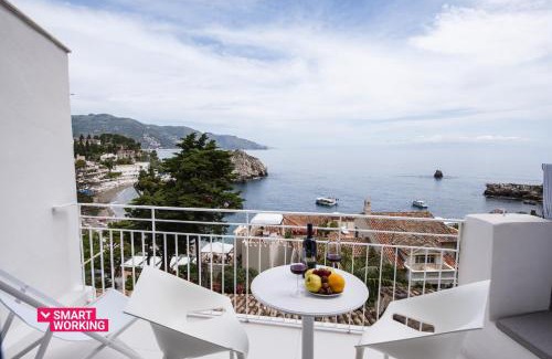 Mazzaro Apartment | Mazzarò Retreat by Wonderful Italy
