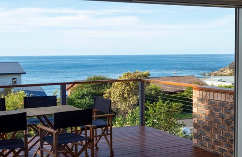 Malua Bay House | McKenzies Clifftop on Illabunda Drive