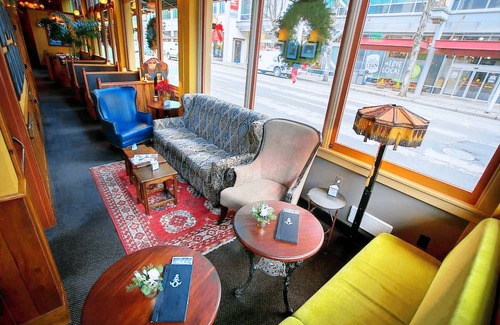 Downtown Portland Hotel | McMenamins Crystal Hotel