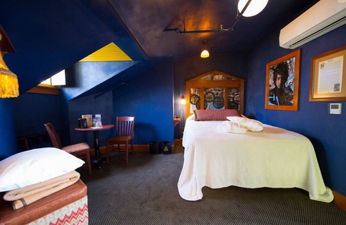 Forest Grove Hotel | McMenamins Grand Lodge