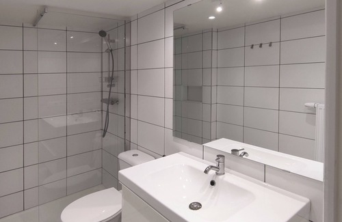Mons Apartment | me more studio