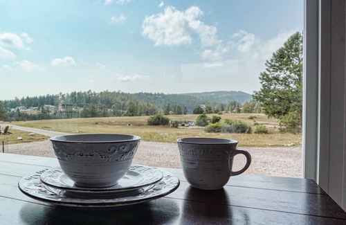 Hot Springs Cabin | Meadow Cabin at Highland Meadows