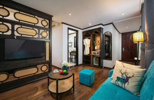Hanoi Backpacker Quarter Apartment | Media Central Hotel HN - by BAY LUXURY