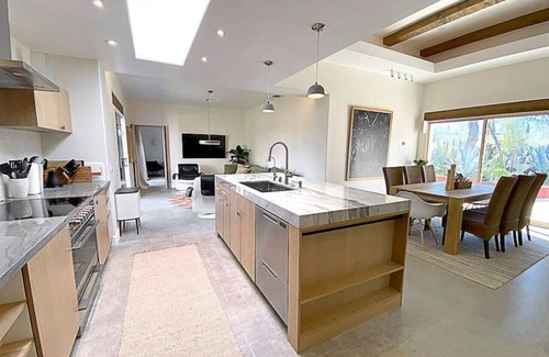 Palm Desert Villa | Mediterranean-modern estate with breathtaking views that sleeps 12