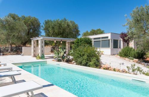 Ostuni Villa | Mediterranean villa with private pool and garden
