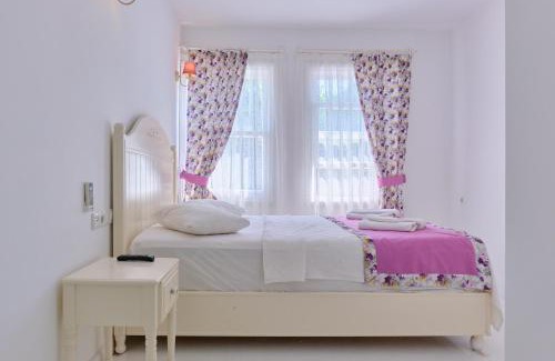 Mithatpasa Hotel | Megaron Homes Cunda Island