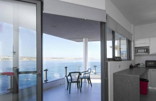 Għadira Apartment | Mel 2 2bed Seaview In Ghadira By Homely