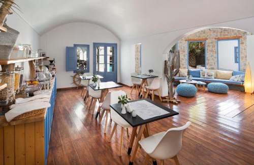 Perissa Apartment | Meltemi Suites