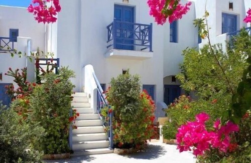 Perissa Apartment | Meltemi Suites