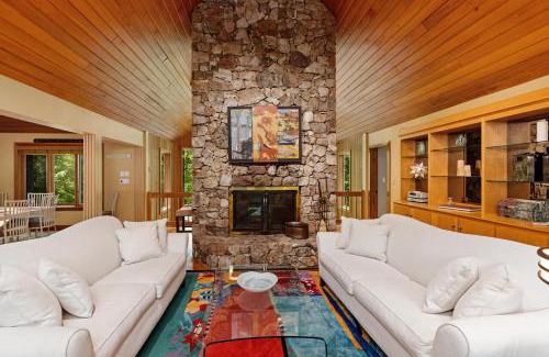 Deer Springs House | Memory Maker with Wintergreen Advantage