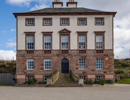 Eyemouth Apartment | Merchant's House - LARGE two floor apartment! Sleeps up to 11 people, First floor available separately, sleeping 2 people at a reduced rate!