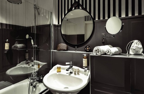 Quinze-Vingts Hotel | Mercure Paris Gare de Lyon Opéra Bastille