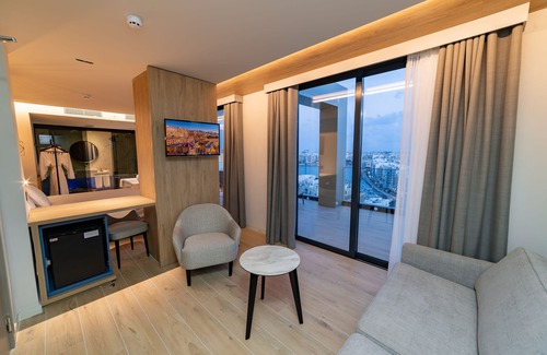 Paceville Hotel | Mercure St. Julian's Malta