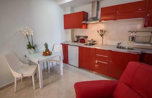 Larnaca Apartment | Mesogios House Suites