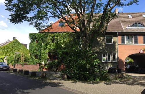 Bickendorf House | Messezimmer Nähe Zentrum