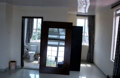 Freetown Hotel | Metro Hotel