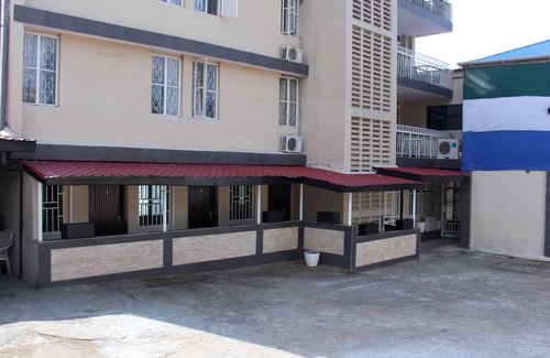 Freetown Hotel | Metro Hotel