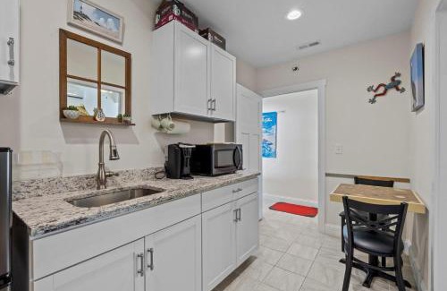 Harkers Island Apartment | Mi Faro Unit B Duplex