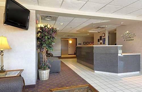 East Bloomington Hotel | Microtel Inn & Suites by Wyndham Bloomington/Minneapolis
