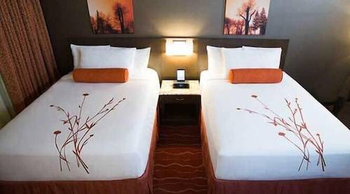 Wilkes-Barre Hotel | Microtel Inn & Suites by Wyndham Wilkes Barre